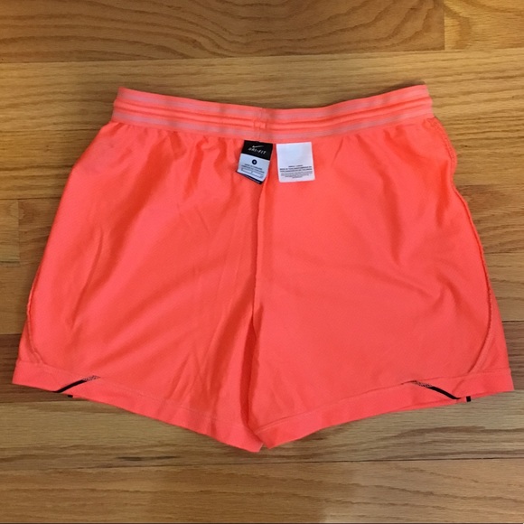 Nike running shorts - Picture 4 of 4